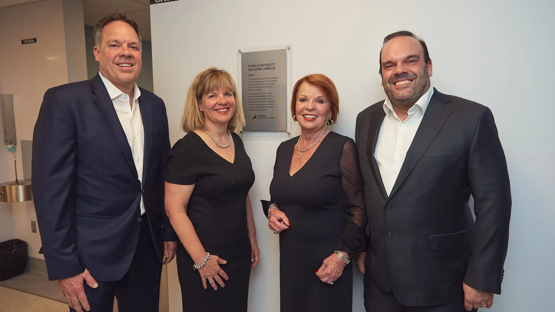 Suzanne Lacoste Lemieux, wife of the late Serge Lemieux, surrounded by her three children. Left to right: Benoit Lemieux, Annie Lemieux and Éric Lemieux.