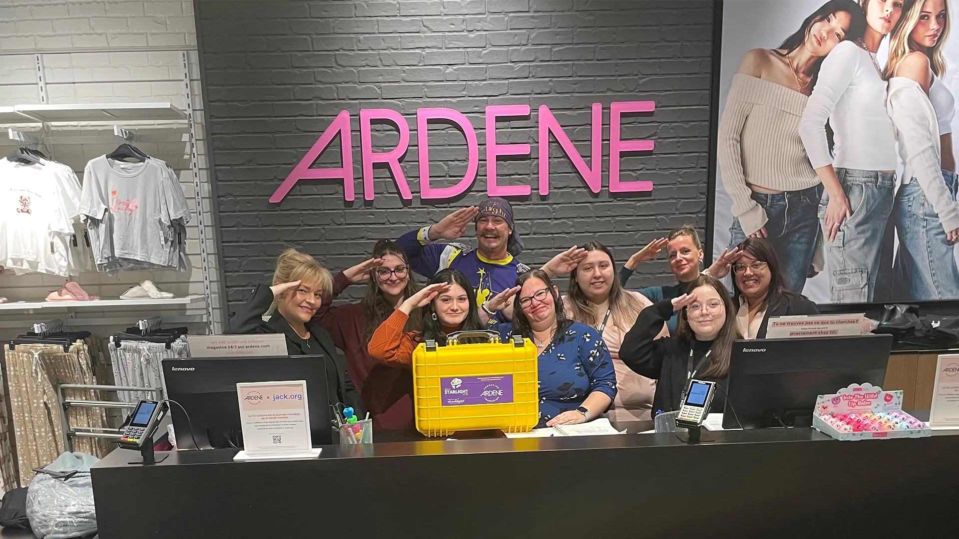 Le casque de réalité virtuel offert par le Ardène de St-Jean-sur-Richelieu sera très apprécié des jeunes patients! Merci beaucoup!